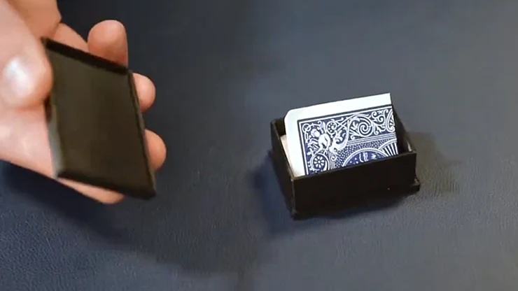 ADbox by Axel Vergnaud and Dylan Sausset - Image 3
