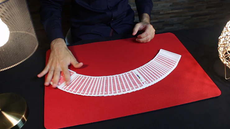 Bicycle Triumph Kicker Deck Red by Anthony Stan and Magic Smile Productions - Trick - Image 3