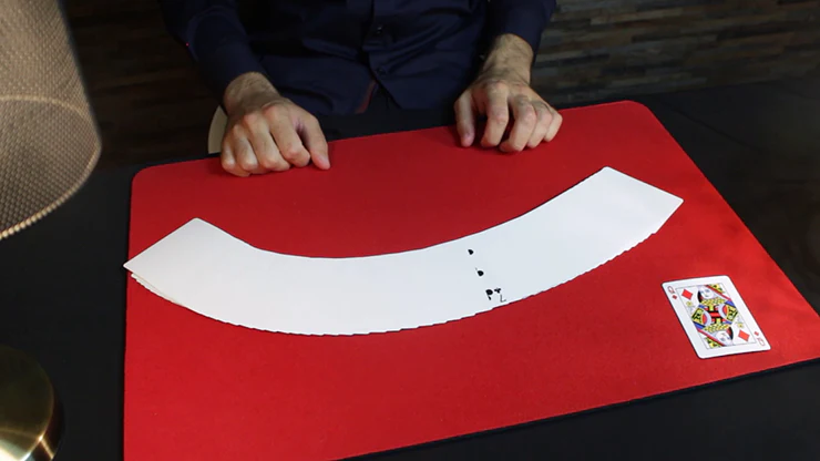 Bicycle Triumph Kicker Deck Red by Anthony Stan and Magic Smile Productions - Trick - Image 4