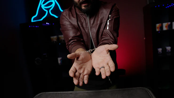 ESCAPE ARTIST (Gimmicks and Instructions) by Apprentice Magic - Trick - Image 4