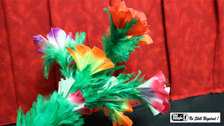 Giant Feather Fantasy by Mr. Magic - Trick - Image 2