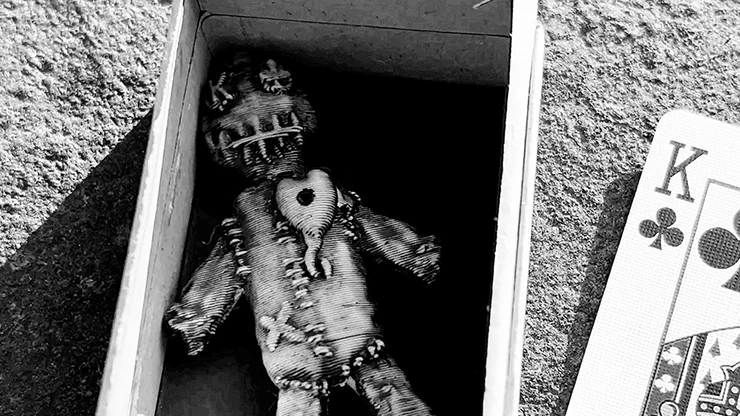 Hoodoo the Return (Gimmicks and Online Instructions) by iNFiNiTi - Trick - Image 2