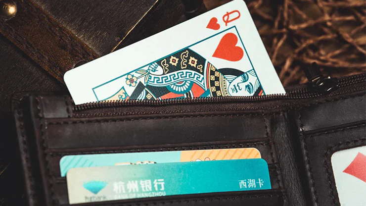 L Deck Switch Wallet by Long Long & Bacon Magic - Image 4