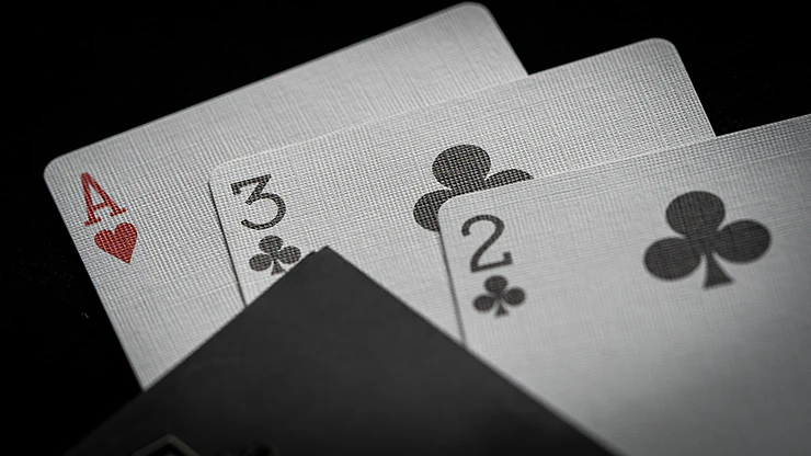 Michael Skinner's Ultimate 3 Card Monte (Blue) by Murphy's Magic Supplies Inc. - Trick - Image 4