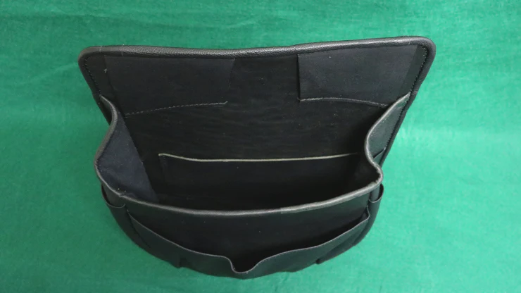 PARLOR PLUS POUCH by The Ambitious Card - Trick - Image 3
