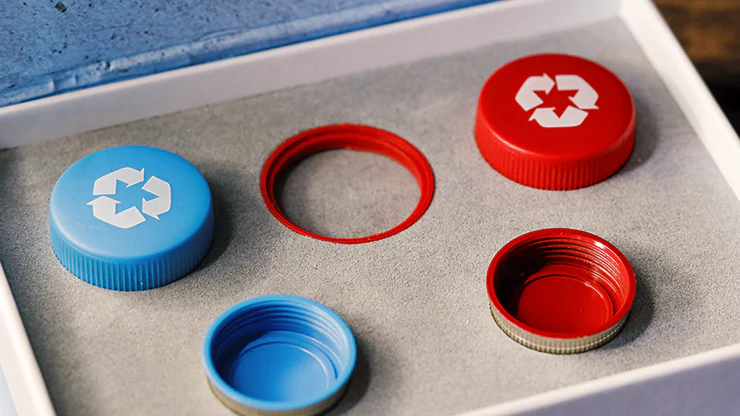 ProCaps (Gimmicks and Online Instructions) by Lloyd Barnes - Trick - Image 2