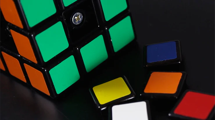 RD Regular Cube by Henry Harrius - Trick - Image 4