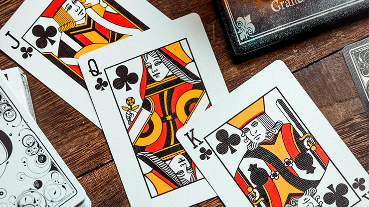 Smoke & Mirror (Smoke-White) Deluxe Limited Edition Playing Cards by Dan & Dave - Image 3