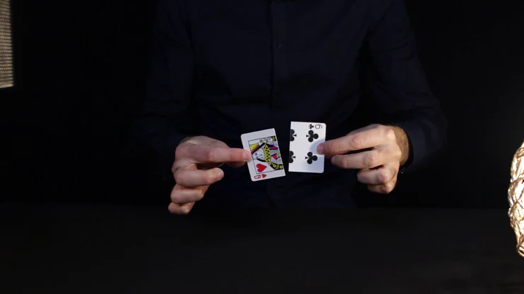 Split Prediction Red (Gimmicks and online instructions) by Massimo Cascione & Anthony Stan - Trick - Image 3