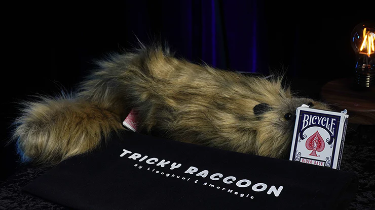 Tricky Raccoon by Liang Kuai & Amor Magic - Image 2