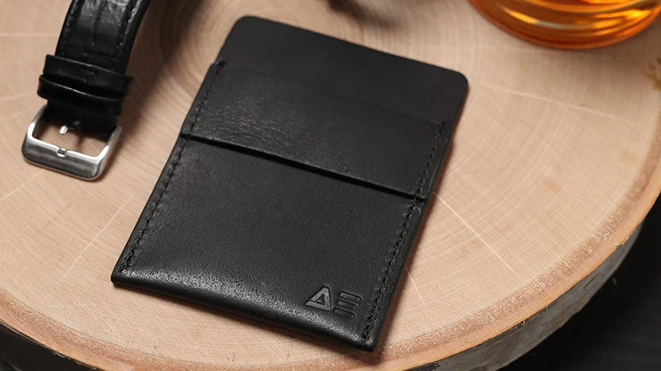 Wallet (Gimmicks and Online Instructions) by Nicholas Lawrence - Trick - Image 2