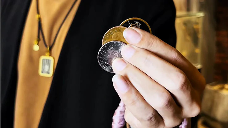 Wing Coin by Harry He & Bacon Magic - Image 5